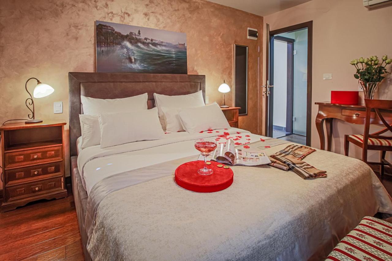 Theatre Luxury Rooms Split Eksteriør bilde
